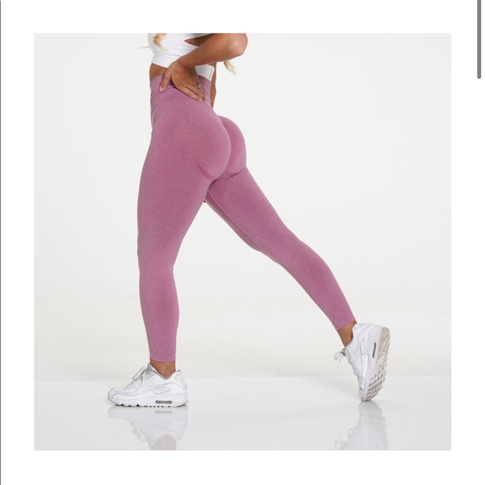 NWT XS NVGTN Curve Leggings Pastel Pink